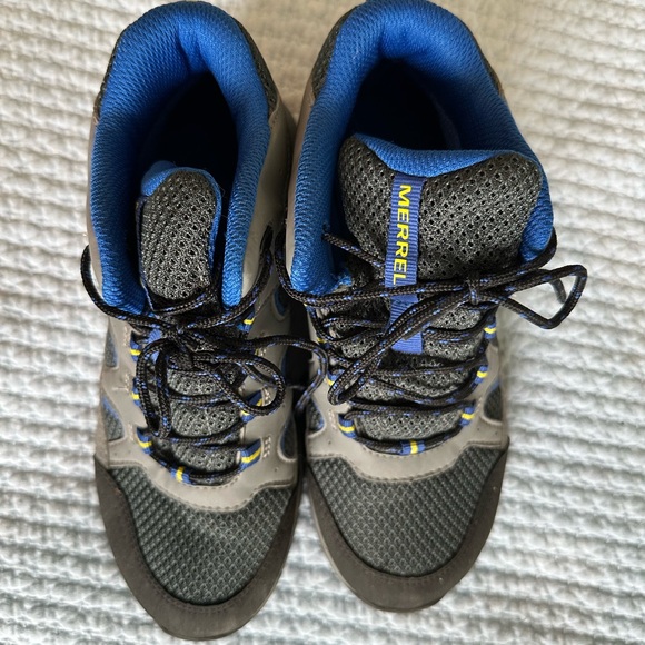 Merrell Boys' Oakcreek Waterproof Mid Hiking Boots - Charcoal - Picture 5 of 7